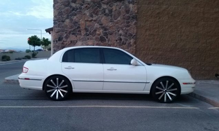 Illustration for article titled Dual Gullwing Challenger Limo Has The Same Aftermarket Wheels As My Amanti